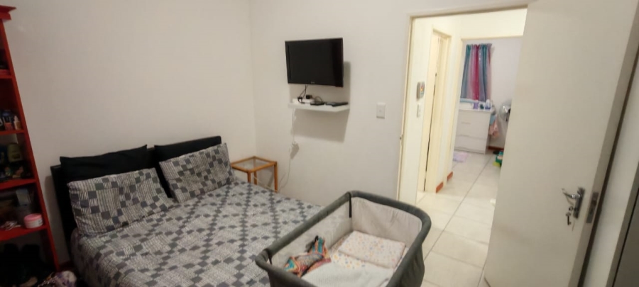 2 Bedroom Property for Sale in Stratford Green Western Cape